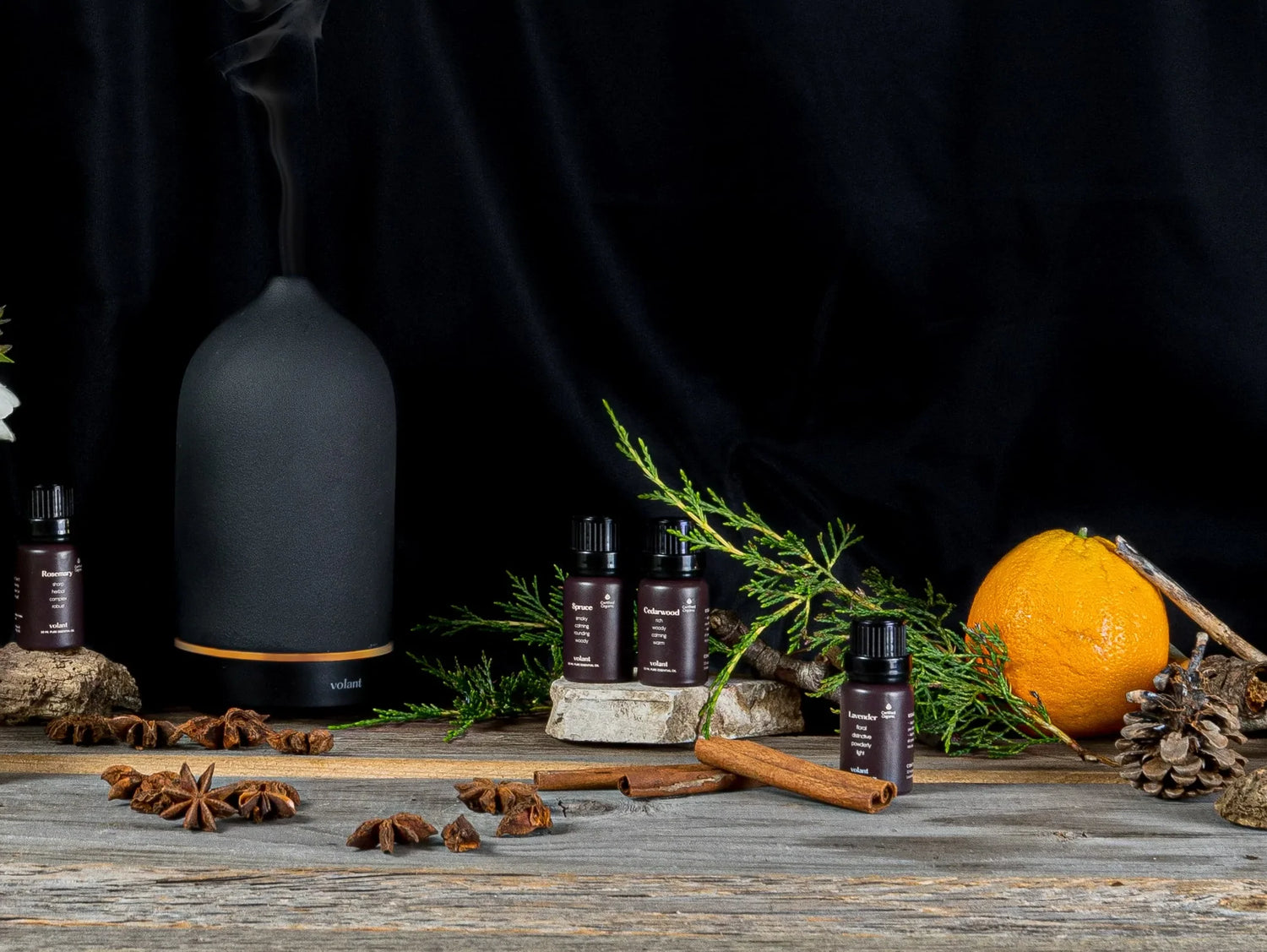 Create that cozy feeling: Fabulous fall essential oil blends