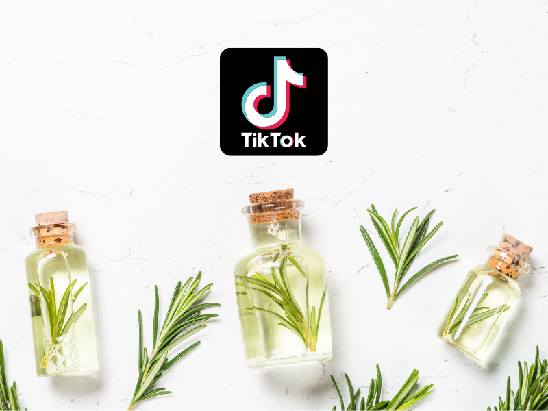 Tiktok behauptet, Rosmarinwasser sei das Geheimnis für tolles Haar – stimmt das?