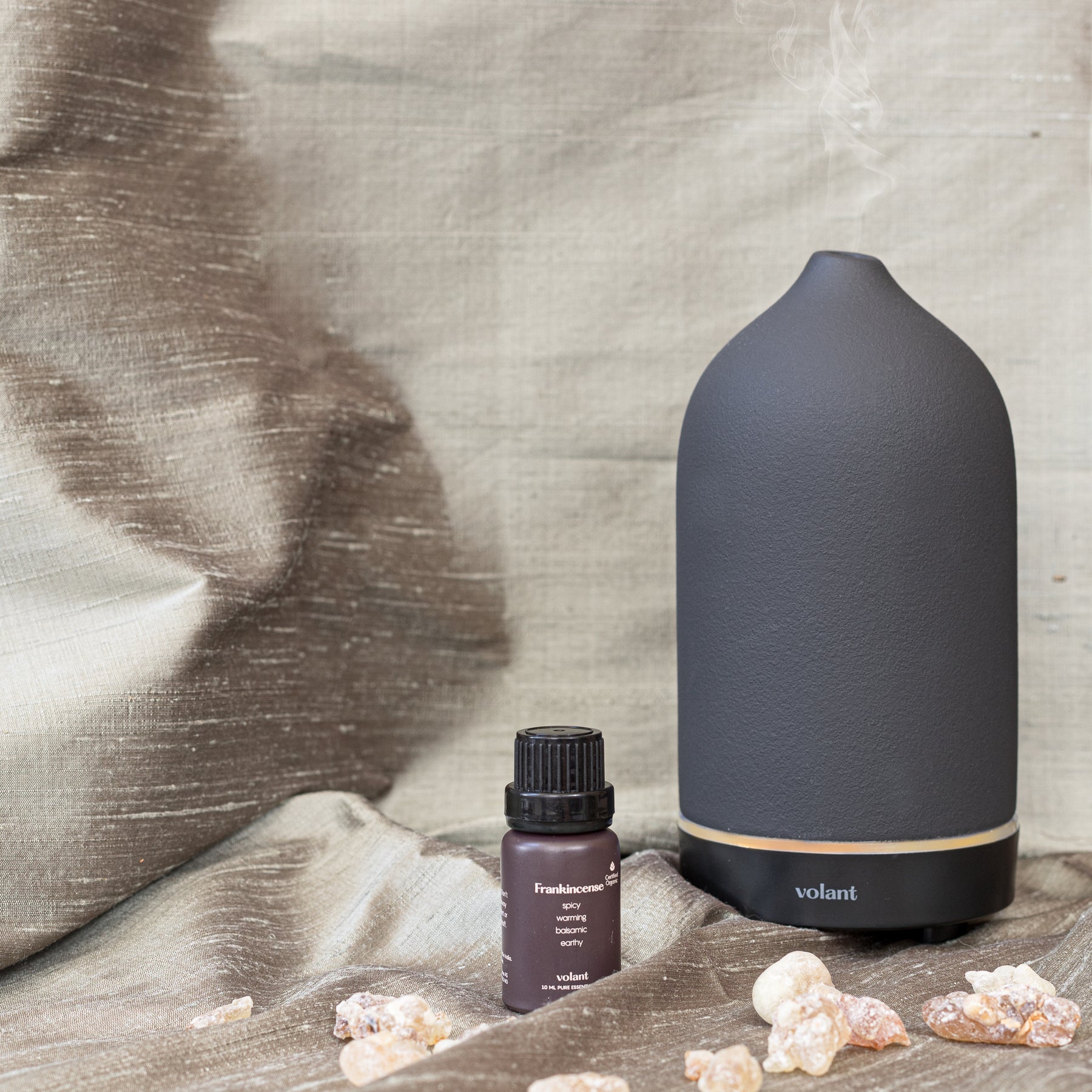 volant grey diffusor med ekologisk eterisk olja av frankincense hjälper dig att hitta ditt inre lugn