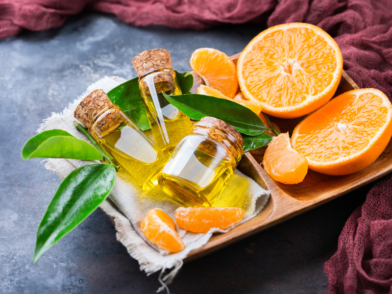 Our Complete Guide to Clementine Essential Oil: Benefits, Uses and Cautions