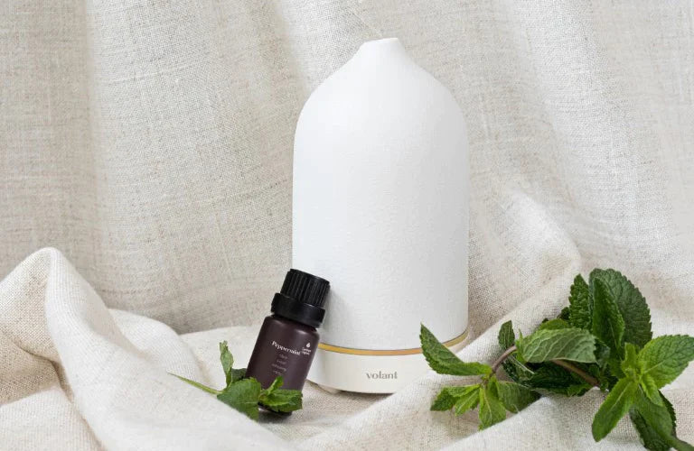 Our Complete Guide to Peppermint Essential Oil: Benefits, Uses and Cautions