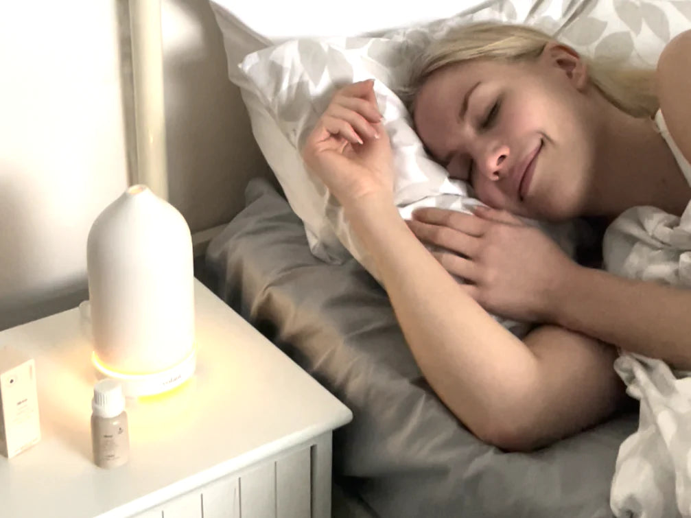 Eteriska oljor för sömn: Upptäck hemligheten bakom en god natts sömn